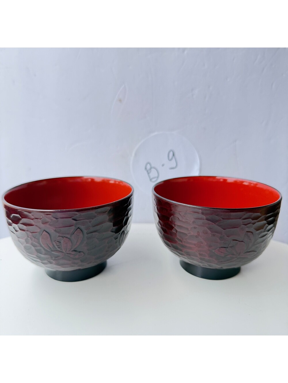 Set of 2 Japanese Lacquerware Soup Bowls Hammered Texture Floral‎ Design B-9